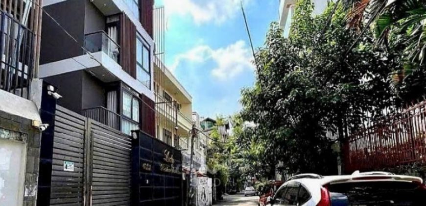 Toà nhà